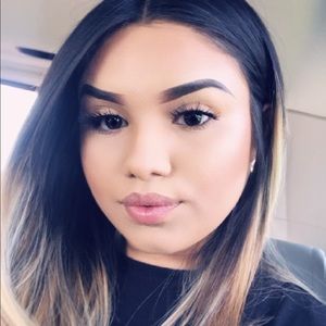 Meet your Posher, Destiny